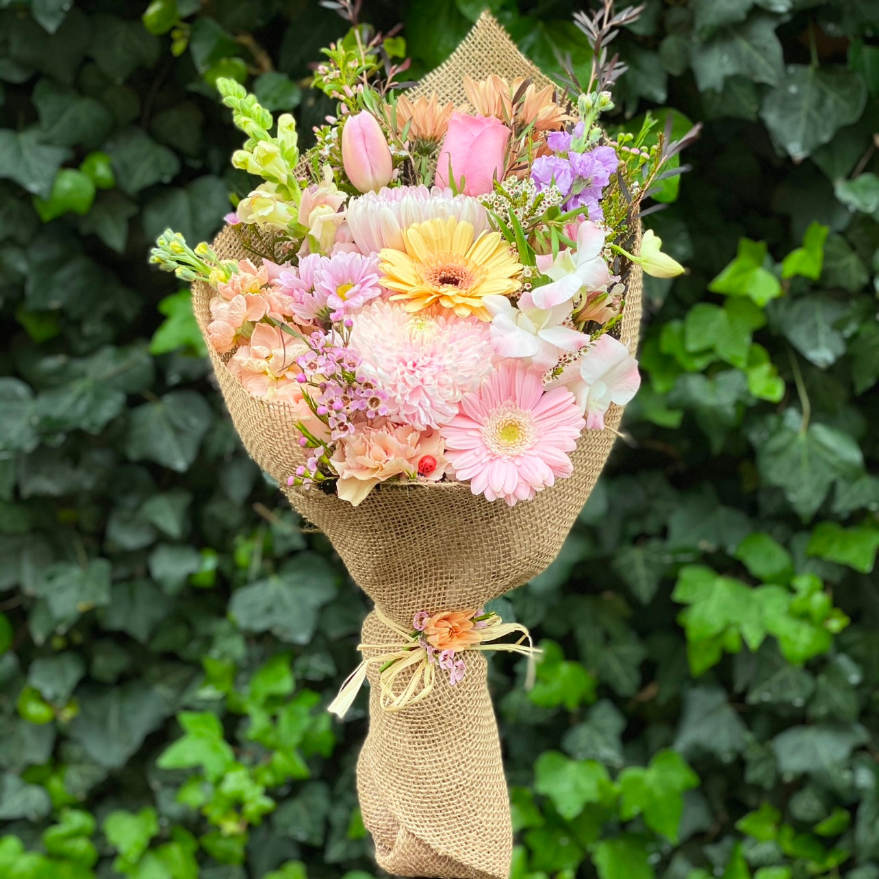 Pinky Promise Hessian Bouquet