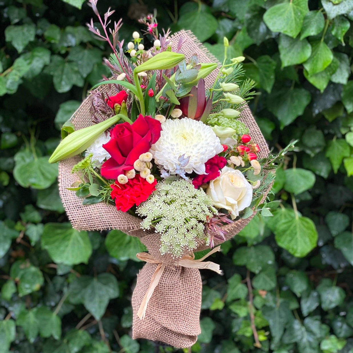 Ruby & Pearl Hessian Bouquet